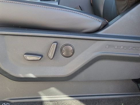 New 2026 Ford F250 Lariat w/ Black Appearance Package image 8