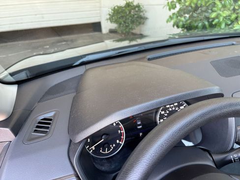 Used 2025 Nissan Altima 2.5 SV FWD image 35
