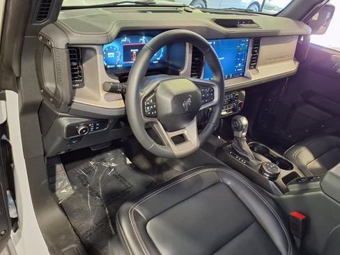 Used 2026 Ford Bronco Outer Banks AWD/4WD image 4