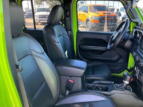 Used 2021 Jeep Gladiator Sport image 30