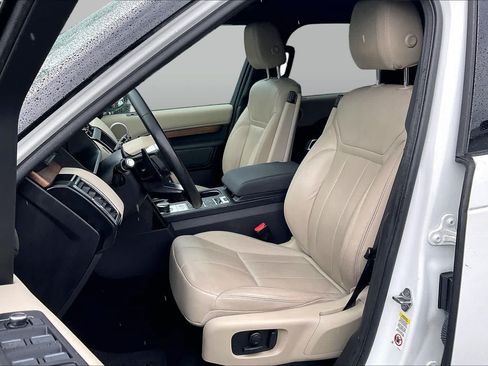 Used 2019 Land Rover Discovery SE AWD/4WD image 7
