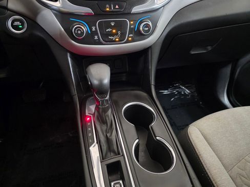 Used 2022 Chevrolet Equinox LT FWD image 27