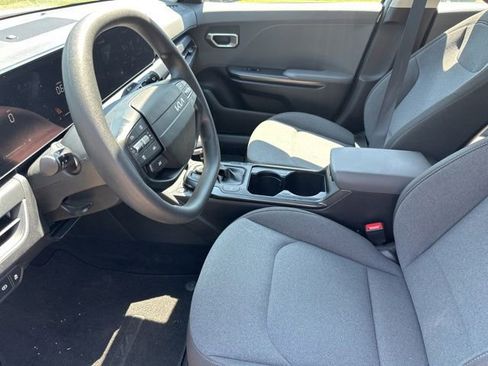 Certified 2025 Kia K4 FWD image 7