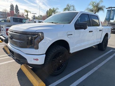 Used 2023 Ford F150 Lightning XLT image 3
