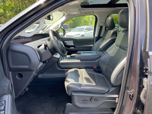 Used 2025 Ford Expedition Max Active AWD/4WD image 7