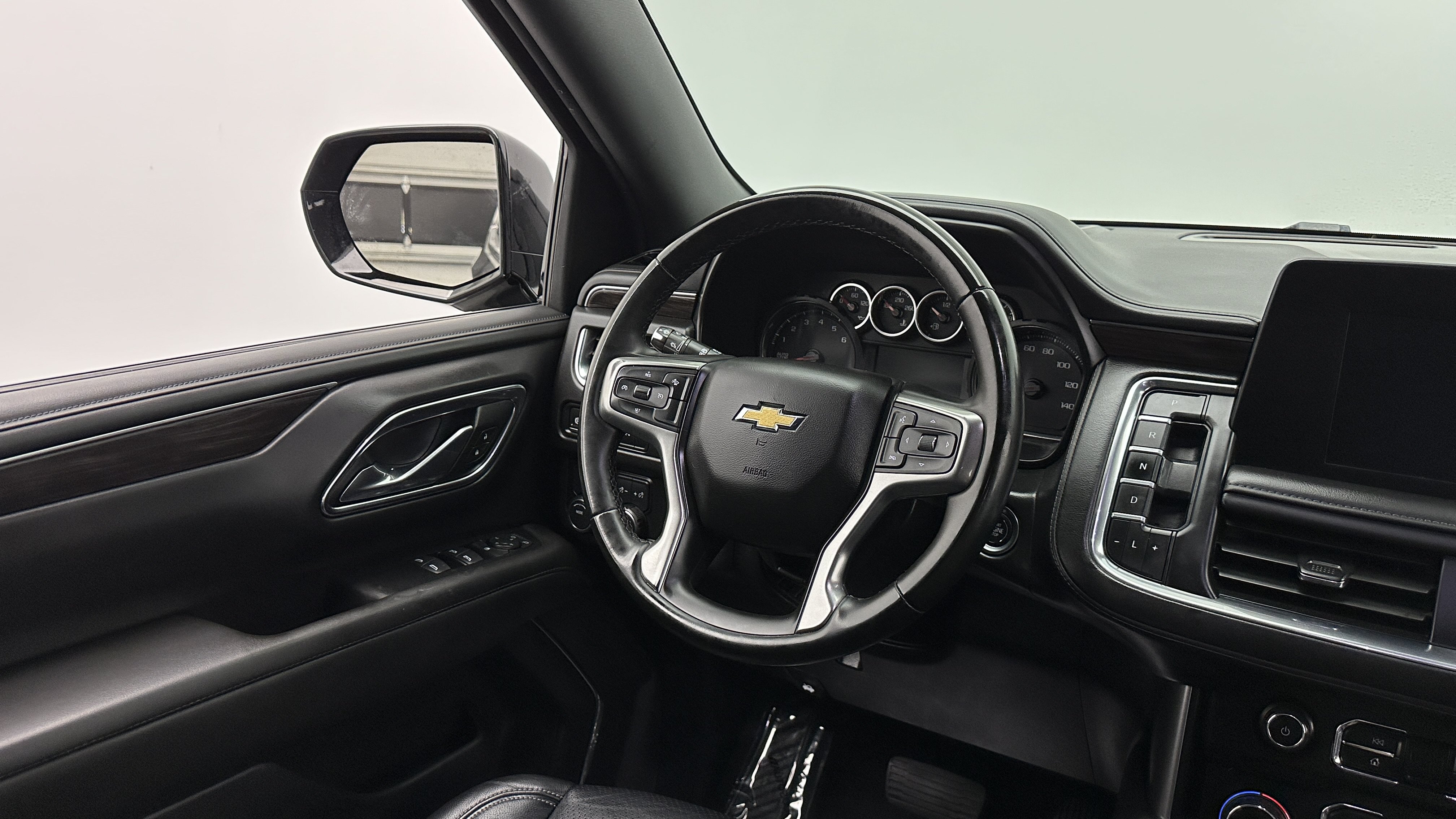 Used 2024 Chevrolet Tahoe LS RWD image 33
