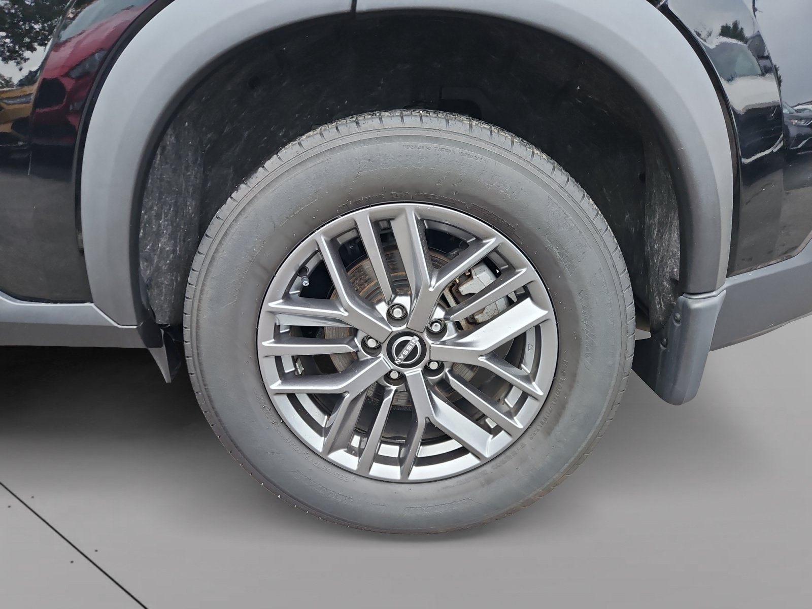 Used 2023 Nissan Rogue S AWD/4WD image 14