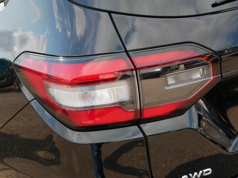 Used 2025 Honda Pilot EX-L image 17