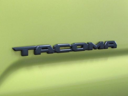 Used 2023 Toyota Tacoma TRD Off-Road w/ Black Out Package (TMS) AWD/4WD image 34