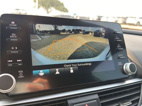 Used 2021 Honda Accord Sport image 30