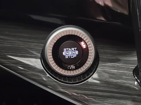 Used 2022 Jeep Wagoneer Series III w/ Premium Group I image 15