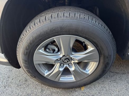 Used 2025 Toyota RAV4 LE image 30