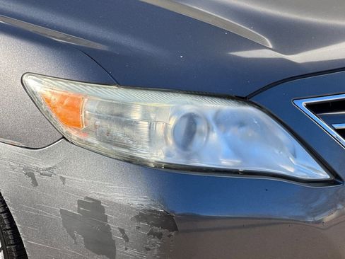 Used 2011 Toyota Camry XLE image 10