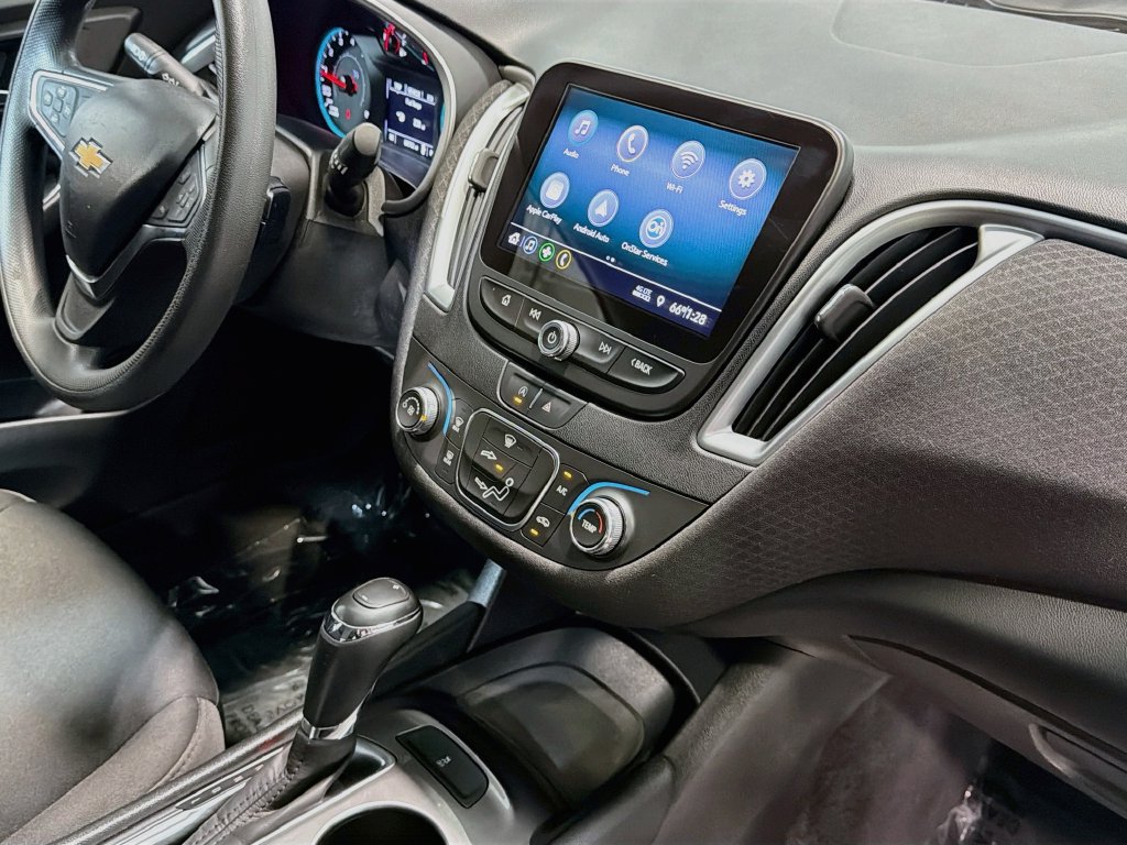 Used 2020 Chevrolet Malibu LS FWD image 26