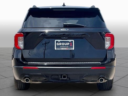Used 2023 Ford Explorer ST-Line w/ Class IV Trailer Tow Package RWD image 5