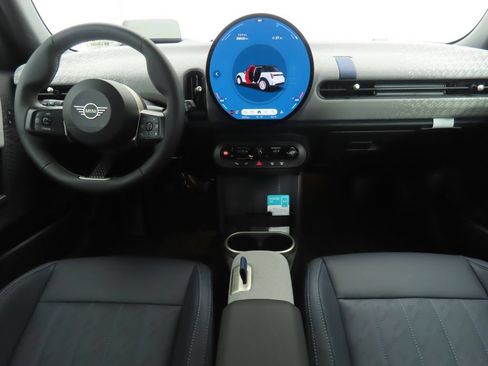 Used 2026 MINI Cooper 4-Door Hardtop FWD image 18