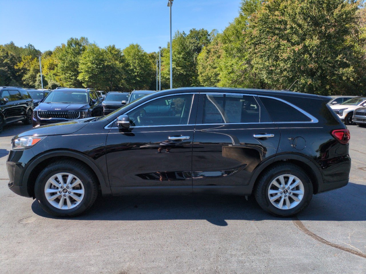 Used 2019 Kia Sorento L FWD image 4