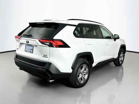 Certified 2022 Toyota RAV4 XLE AWD/4WD image 7