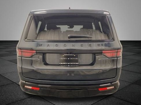 Used 2024 Jeep Wagoneer Series II AWD/4WD image 5