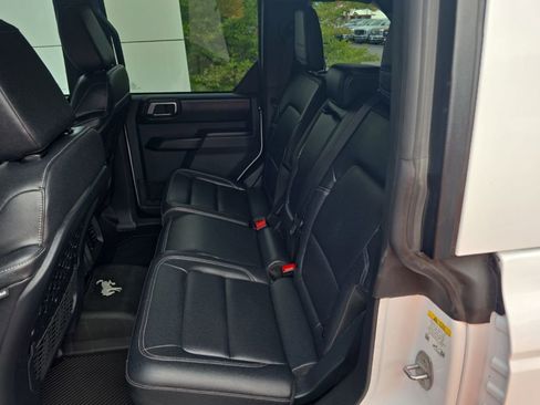 Used 2025 Ford Bronco Badlands AWD/4WD image 29