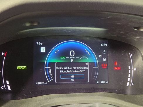 Used 2025 Toyota Camry SE FWD image 16
