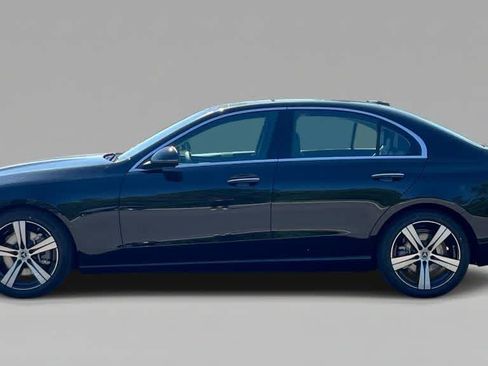 Used 2026 Mercedes-Benz C 300 4MATIC Sedan image 2