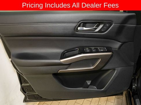 Certified 2024 Nissan Pathfinder Platinum w/ Cargo Package AWD/4WD image 15