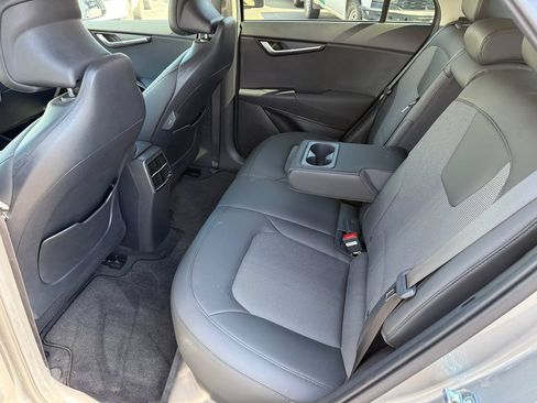 Used 2023 Kia Niro Wind FWD image 18