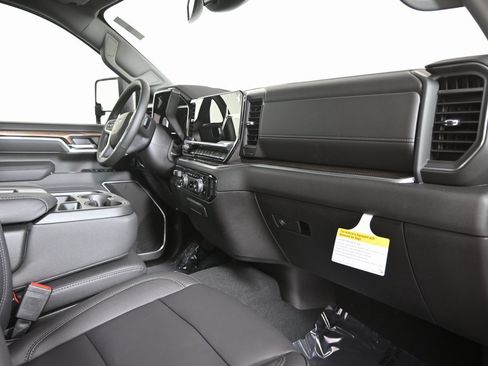 New 2026 Chevrolet Silverado 3500 LT w/ Trail Boss Package image 15