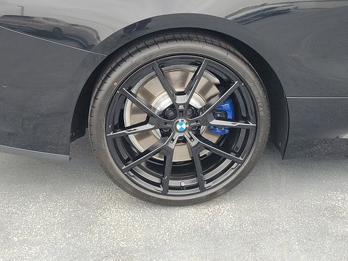Used 2024 BMW 840i Convertible w/ Driving Assistance Package RWD image 6