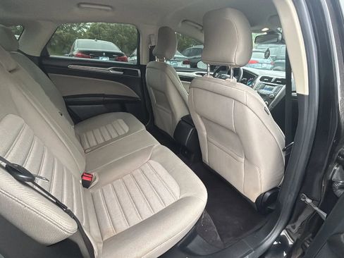 Used 2019 Ford Fusion S FWD image 27