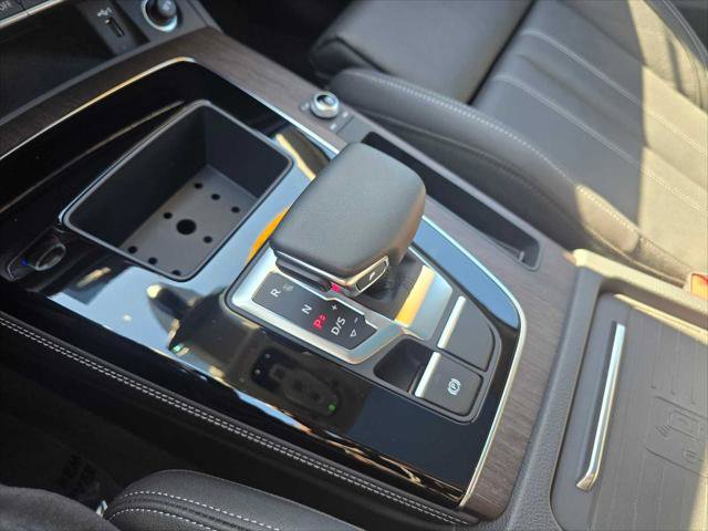 Used 2023 Audi Q5 2.0T Prestige w/ Prestige Package AWD/4WD image 32