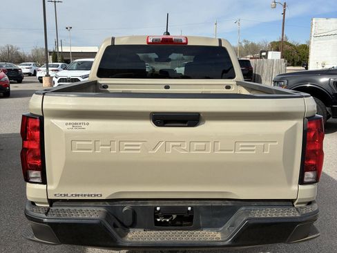 Used 2024 Chevrolet Colorado W/T image 18