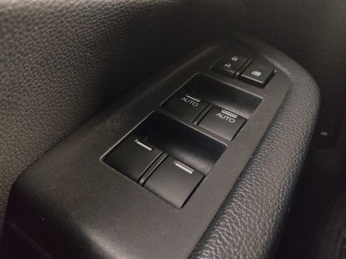Used 2016 Honda Pilot Elite image 27