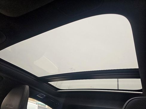 Used 2020 Volvo S60 T6 Inscription image 32