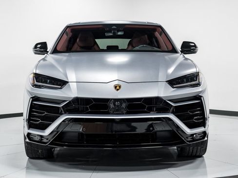 Used 2022 Lamborghini Urus AWD/4WD image 8