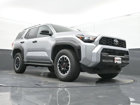 Used 2025 Toyota 4Runner TRD Off-Road AWD/4WD image 45