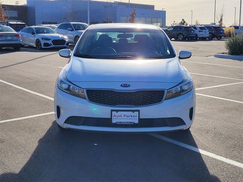 Used 2017 Kia Forte LX w/ LX Popular Package image 8
