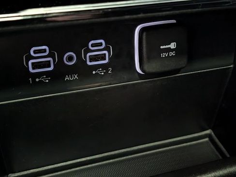 Used 2023 Jeep Grand Cherokee L Limited AWD/4WD image 27