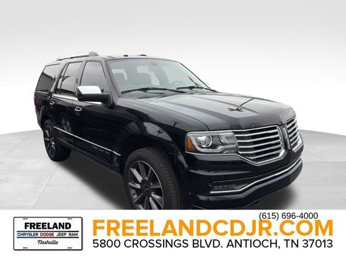 Used 2016 Lincoln Navigator Reserve image 1