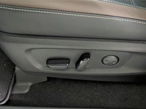 Used 2023 Nissan Pathfinder Platinum w/ Cargo Package AWD/4WD image 13