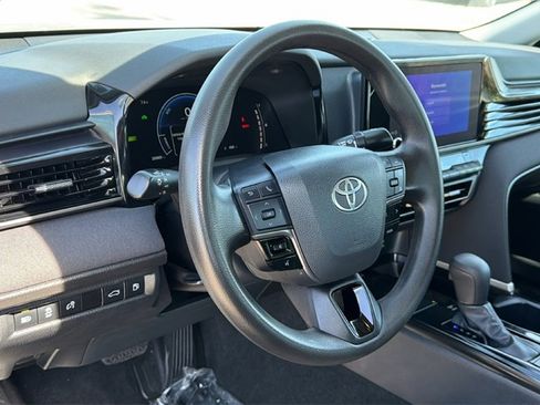 Certified 2025 Toyota Camry LE image 21