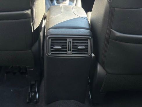 Used 2020 Nissan Rogue SL w/ Premium Package image 46