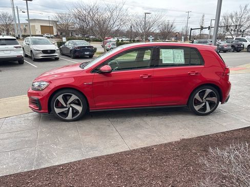 Used 2018 Volkswagen GTI SE image 6