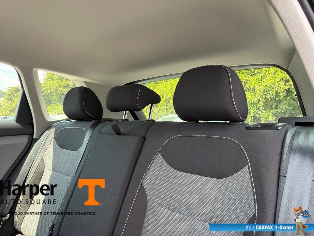 Used 2024 Volkswagen Taos S FWD image 9
