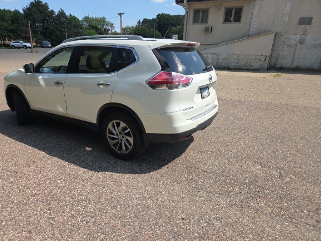Used 2015 Nissan Rogue SL w/ SL Premium Package AWD/4WD image 10