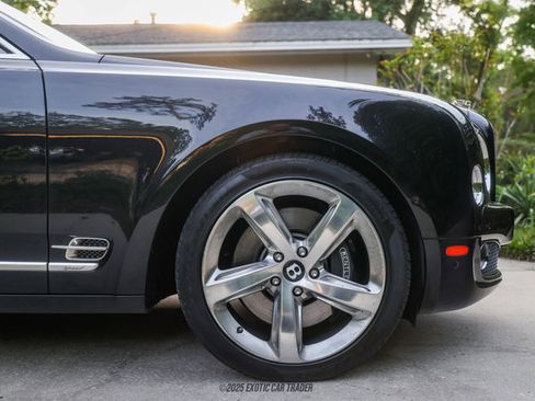 Used 2016 Bentley Mulsanne Speed RWD image 11