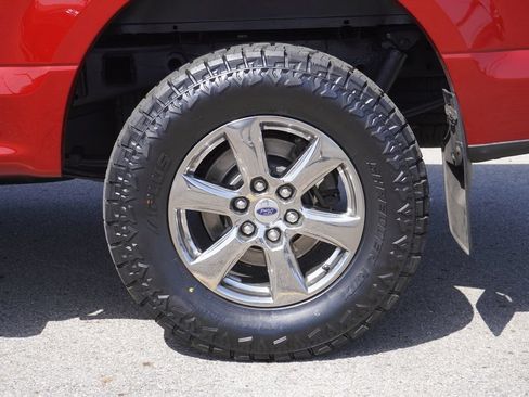Used 2016 Ford F150 XLT w/ Equipment Group 302A Luxury AWD/4WD image 11