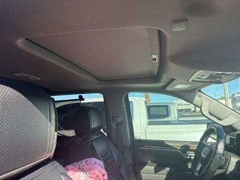 Certified 2024 GMC Sierra 1500 Elevation w/ Elevation Premium Package image 26