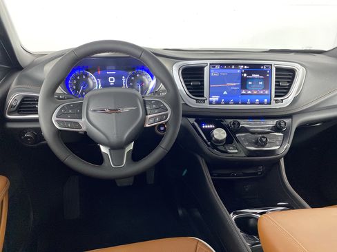 New 2026 Chrysler Pacifica Pinnacle AWD/4WD image 16